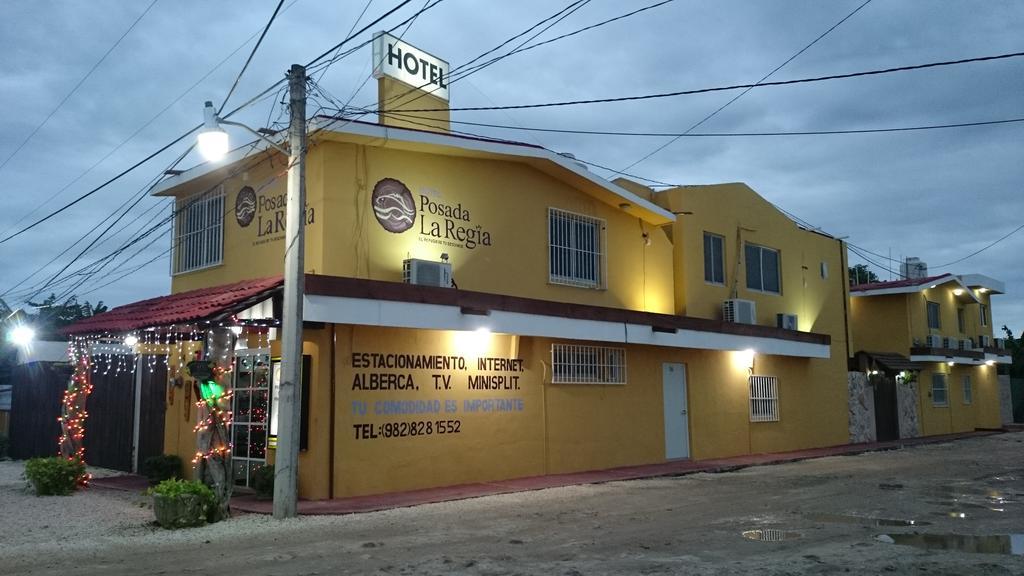 Hotel Posada La Regia แชมโปตอน ภายนอก รูปภาพ