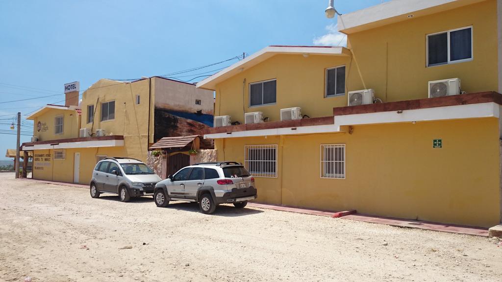 Hotel Posada La Regia แชมโปตอน ภายนอก รูปภาพ