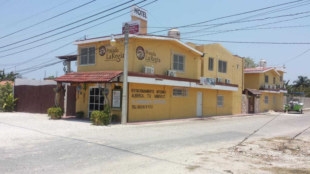 Hotel Posada La Regia แชมโปตอน ภายนอก รูปภาพ